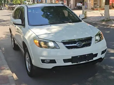 BYD S6