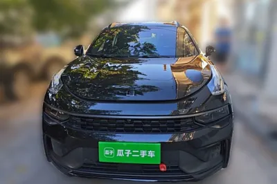 Lynk & Co 01