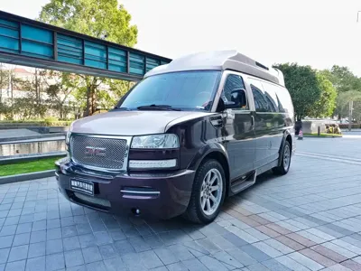 GMC Savana