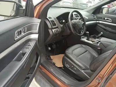 Ford Explorer (Import)