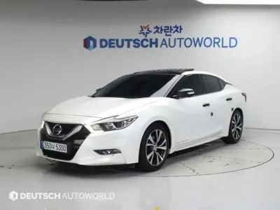 Nissan Maxima