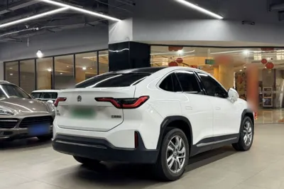 Nio EC6