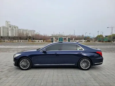 Genesis EQ900