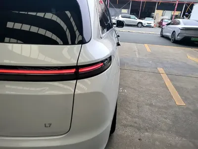 Li Auto Li L7