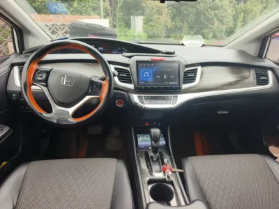 Honda Jade