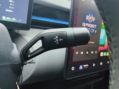 Lynk & Co Z20