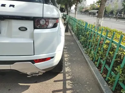 Land Rover Evoque (Import)
