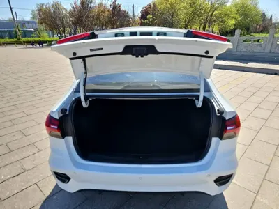 Roewe i5