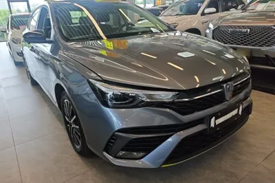 Roewe i5