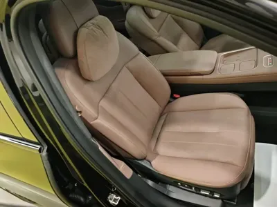 Nio ES8