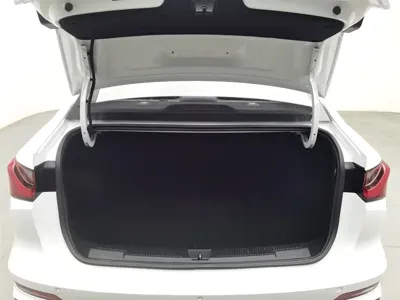 Roewe i5