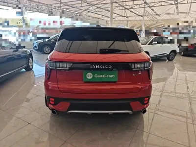 Lynk & Co 01