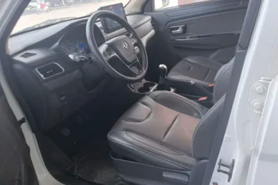 Dongfeng Fengon 330