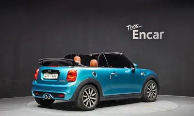 MINI Cooper Convertible