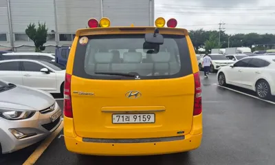 Hyundai Starex