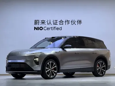 Nio ES8