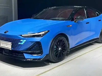 Changan UNI-V