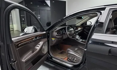 Genesis EQ900