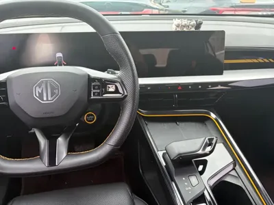 MG MG5 Scorpio