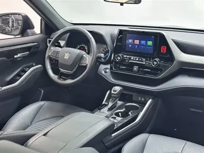 Toyota Crown Kluger