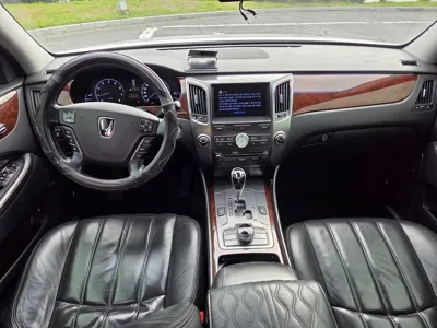 Hyundai Equus