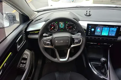 Roewe i5