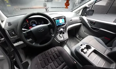 Hyundai Starex
