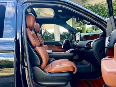 Lincoln Navigator