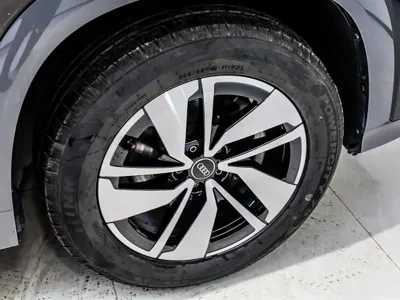 Audi Q6