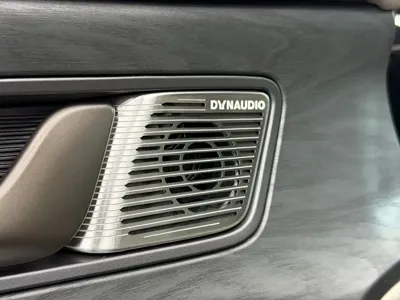 Denza Denza D9