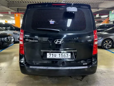 Hyundai Starex
