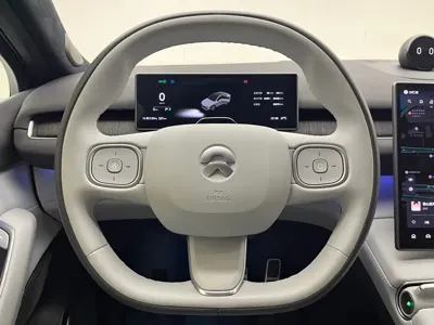 Nio EC7