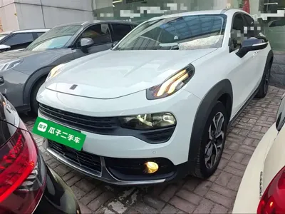 Lynk & Co 02
