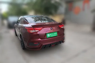Nissan Lannia