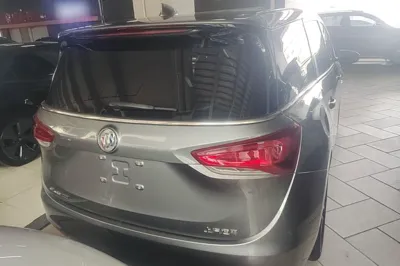 Buick GL6