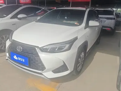 Toyota Yaris L