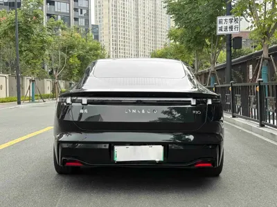 Lynk & Co Z10