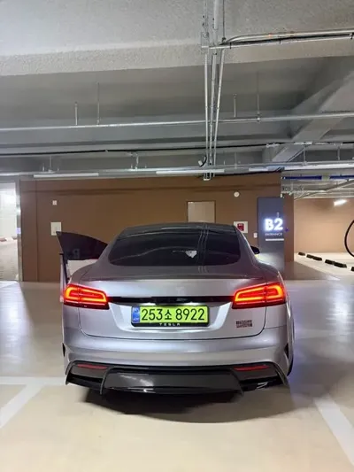 Tesla Model S