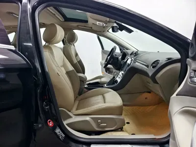 Ford Mondeo Zhisheng