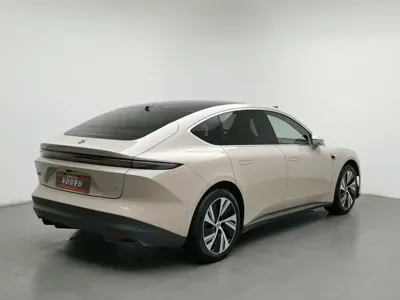 Nio ET5