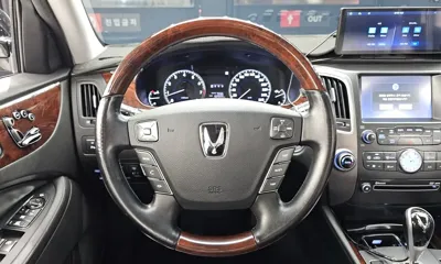 Hyundai Equus