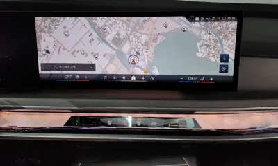 BMW i7