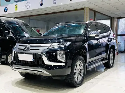 Mitsubishi Pajero Sport (Import)