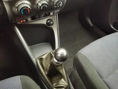 Toyota Yaris L