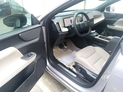 Volvo 沃尔沃XC70插电式混动