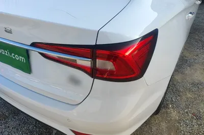 Roewe i5