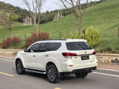 Nissan Terra