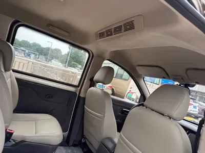 Wuling Rongguang V