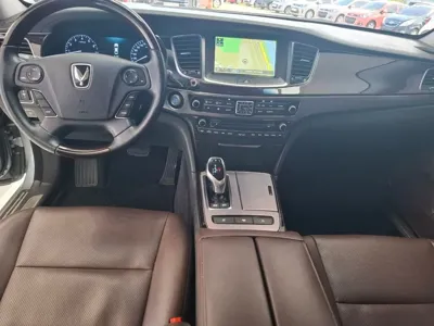 Hyundai Equus