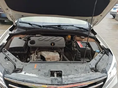 Roewe i5